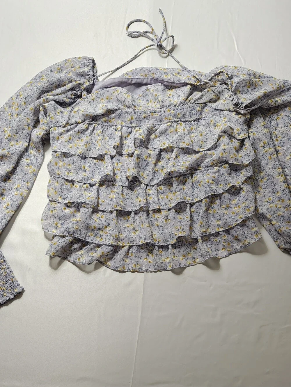 ASTR The Label Floral Ruffle Tiered Blouse Small Lilac Purple Cottagecore